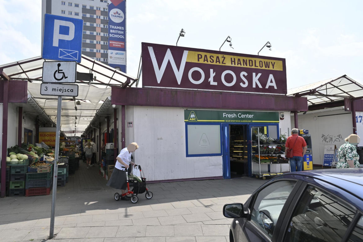  Ceny nowalijek na warszawskich bazarach szokują. Byliśmy i sprawdziliśmy ile trzeba zapłacić