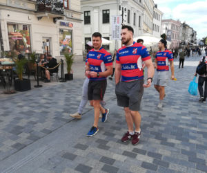  Lubelscy rugbiści rozdawali na Deptaku bilety na niedzielny mecz. Takiego wydarzenia jeszcze na klubowym stadionie nie było!
