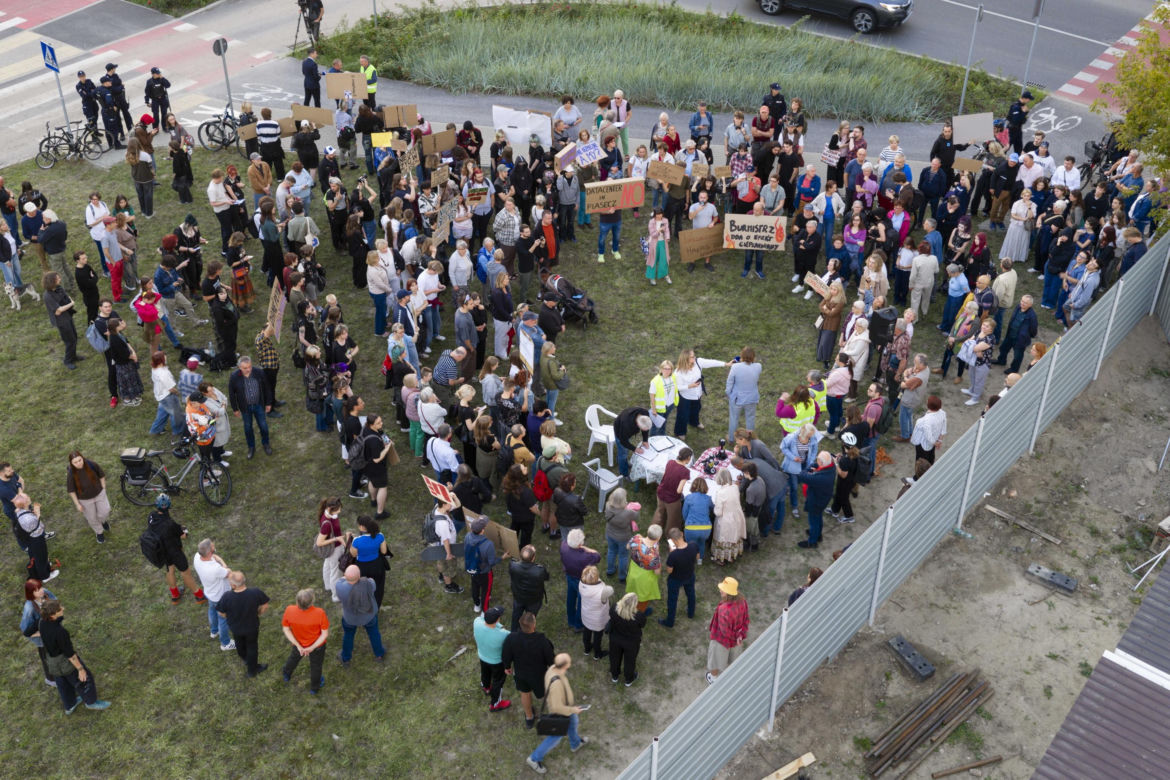 Protest w Piasecznie przeciwko Data Center
