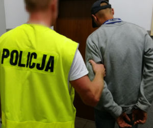 Groźny wypadek w powiecie świeckim. Sprawca uciekł z miejsca wypadku! [ZDJĘCIA]