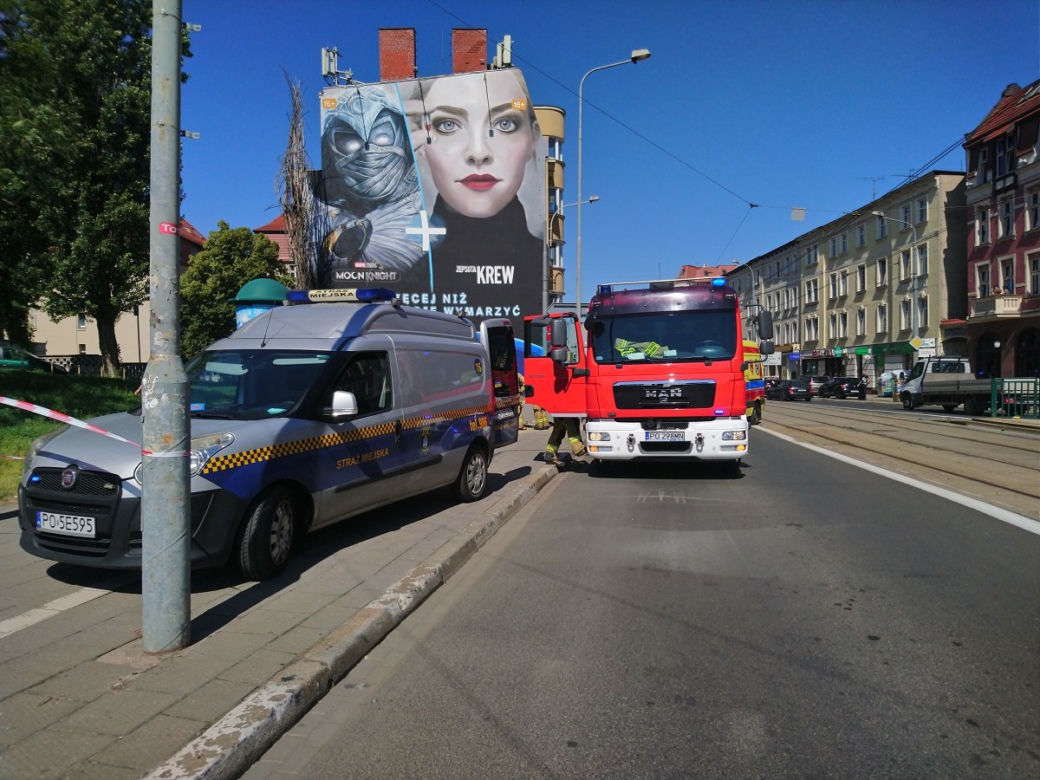 Samochód przygniótł pieszą! Groźny wypadek w Poznaniu 