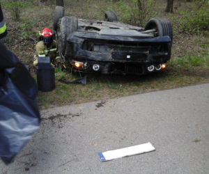 Tragiczny wypadek: Kierowca bmw dachował. 26-latek zginął na miejscu