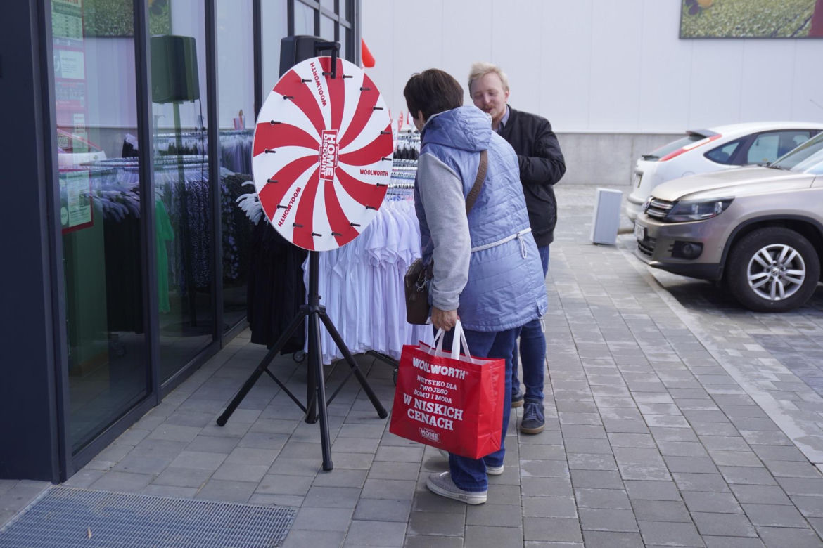 Tłumy na otwarciu Woolworth w Katowicach