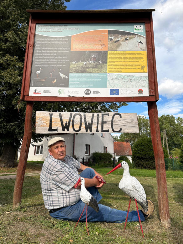 Orły plądrują wieś z jej skarbów. Żarłoczne ptaki nie mają litośc