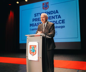 Najzdolniejsi uczniowie odebrali stypendia Prezydenta Miasta Siedlce