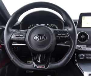 Kia Stinger 2.0 T-GDI 245 KM 8AT RWD GT Line