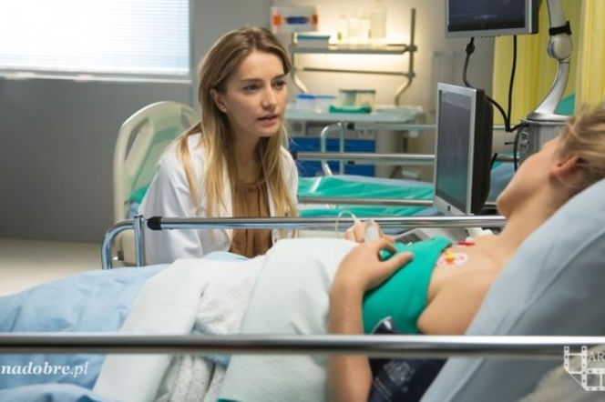 ''Na dobre i na złe'' 545 Ola (Anna Karczmarczyk) Hana (Kamilla Baar)