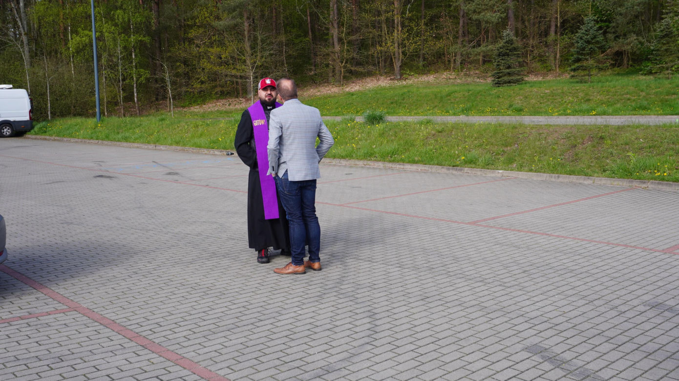Pielgrzymka maturzystów 2024. 200 osób poszło do Gietrzwałdu modlić się o powodzenie na maturze [ZDJĘCIA]