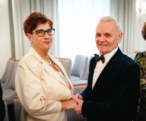 Złoty Gody par małżeńskich w Siedlcach - wręczenie pamiątkowych medali