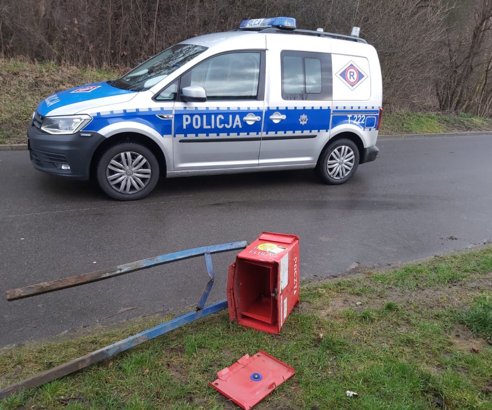 Miał w aucie niebieskiego koguta! Sąd skazał go za 5 wykroczeń!
