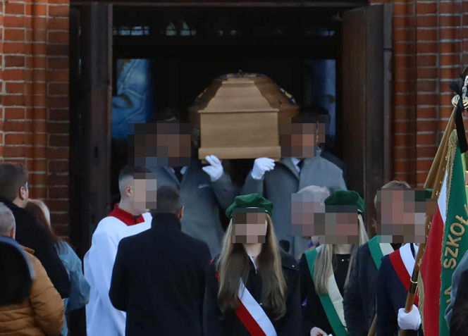 Pogrzeb 16-letniej Mai