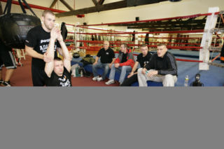 Tomasz Adamek, trening na smyczy