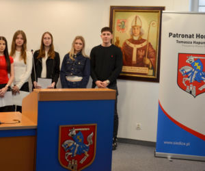 Młodzież z Rolnika na debacie w Urzędzie Miasta Siedlce