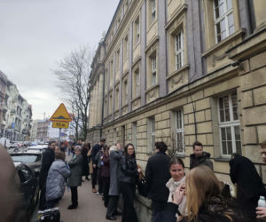 Nagła ewakuacja sądu. Na salach miały odbywać się ważne rozprawy