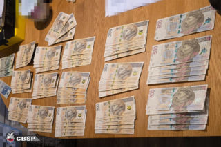 20 osób zatrzymanych za oszustwa VAT