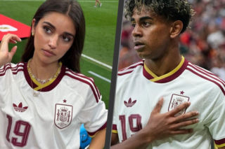 Lamine Yamal i jego dziewczyna Ines Garcia. Ukochana wspiera piłkarza na trybunach