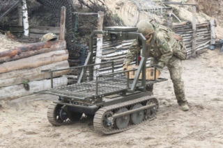 Cicha ewolucja na froncie na Ukrainie. Roboty zamiast żołnierzy w „strefach śmierci”