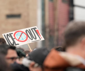 Protesty przeciwko IO w Mediolanie. Starcia z policją