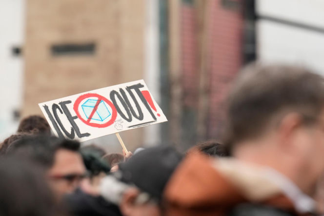 Protesty przeciwko IO w Mediolanie. Starcia z policją