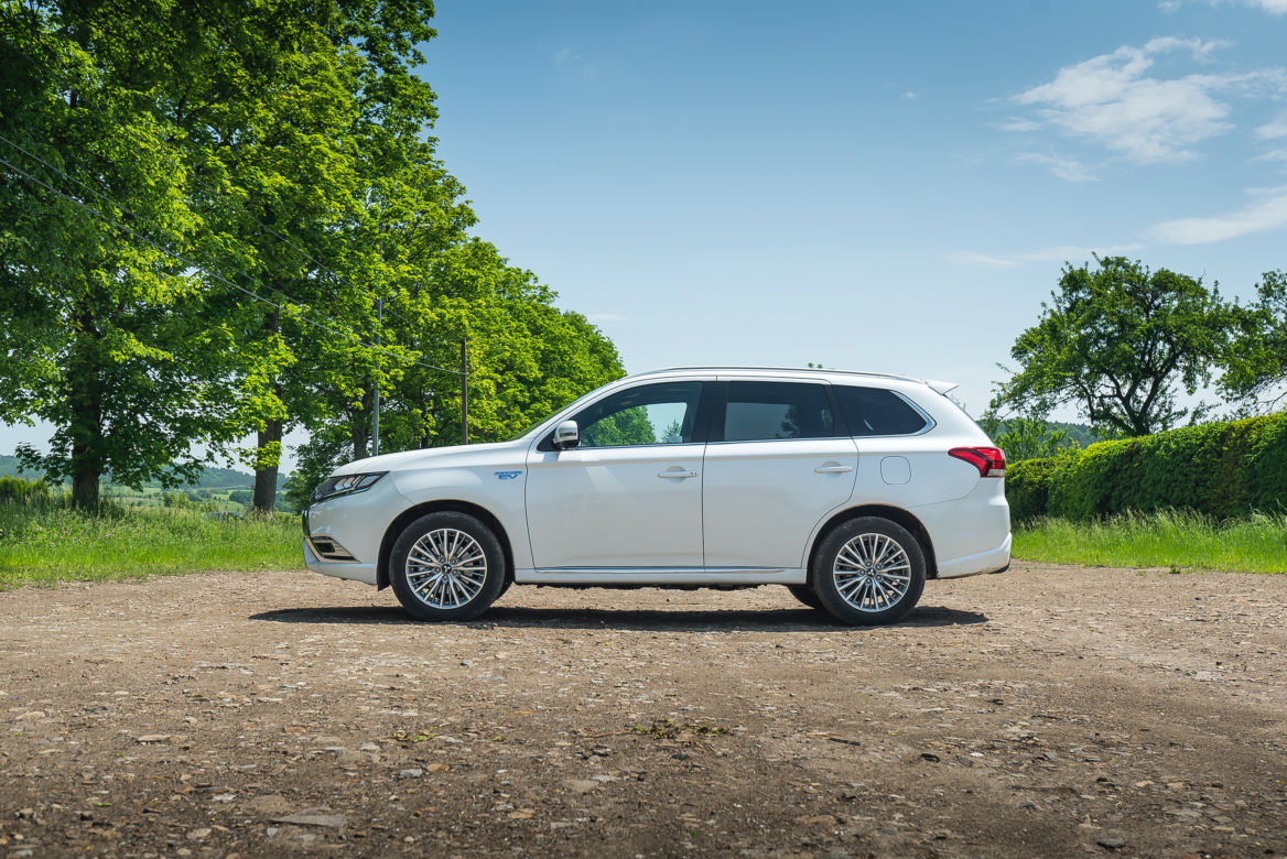 Mitsubishi Outlander PHEV 224 KM Instyle Plus 4WD S-AWC