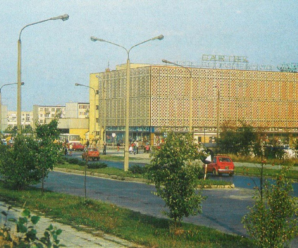 Dom handlowy Bartek w Skarżysku-Kamiennej (okres PRL-u)