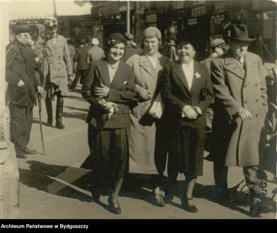 Elegancja i szyk bydgoszczan. Tak ubierali się nasi przodkowie