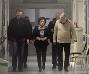 Szydło ma uszkodzone żebra i mostek