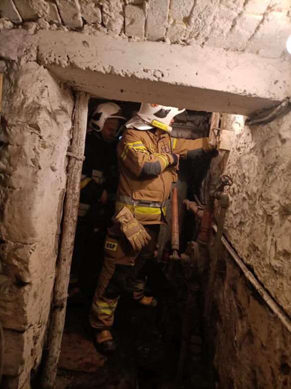 Sześcioro dzieci w szpitalu po pożarze. Najmłodsze ma 4 lata