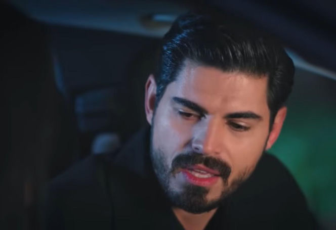 "Panna młoda", odcinek 56: Cihan porywa Hancer! Zabiera ją do ustronnego domu na wsi