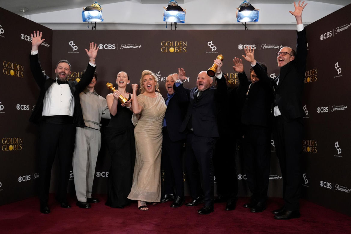 Pamela znów jest blondynką! Zobacz kreacje ze Złotych Globów