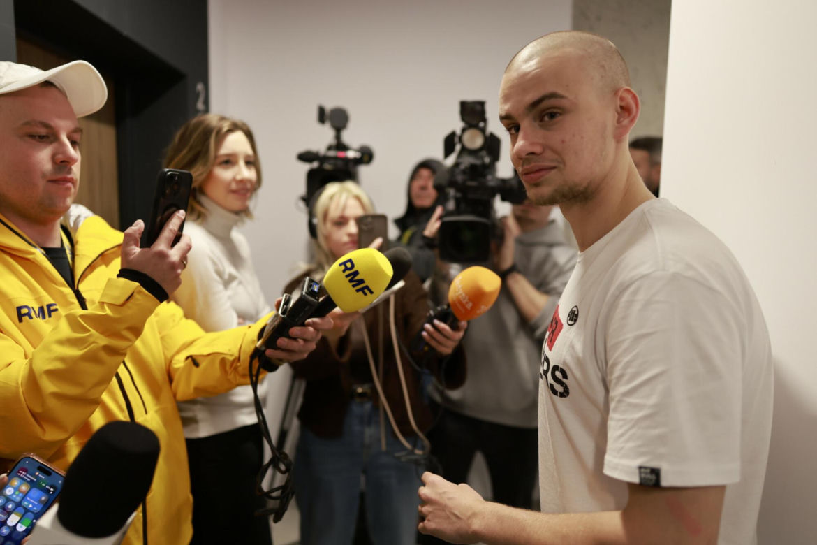 Były lokator mieszkania Łatwoganga ujawnia. Padło szokujące pytanie!