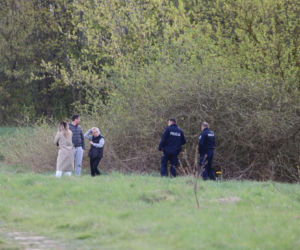 Rocznica tragedii zamieniła się w koszmar. Tajemniczy pakunek przerwał uroczystość