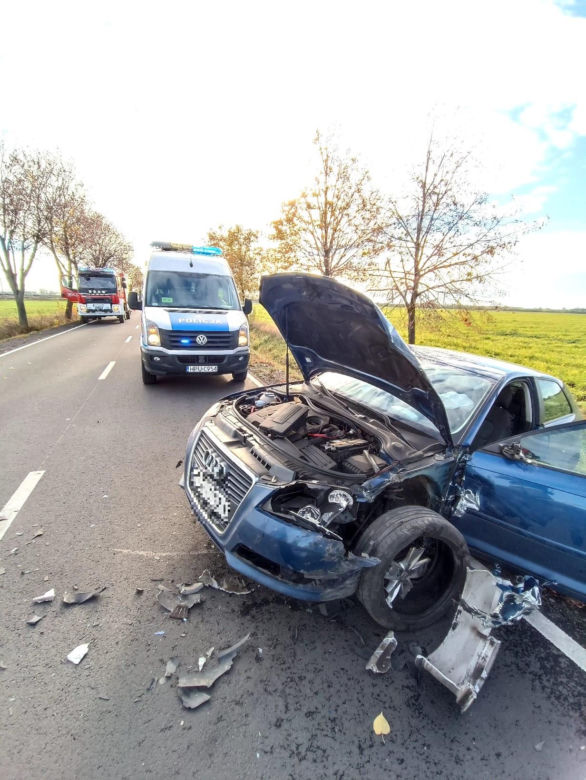 Zderzenie dwóch samochodów w Wilkowicach. Jedna osoba poszkodowana