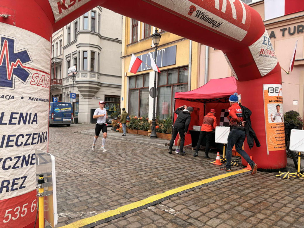 Bieg Niepodległości powrócił do Grudziądza. 300 biegaczy na starcie