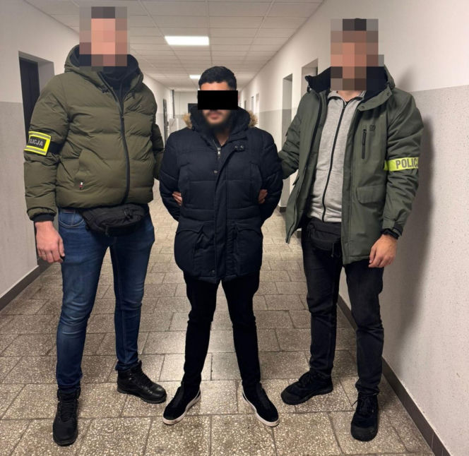 Seniorka nie dała się nabrać fałszywemu wnuczkowi. Pościg i areszt dla oszustów ze Śląska