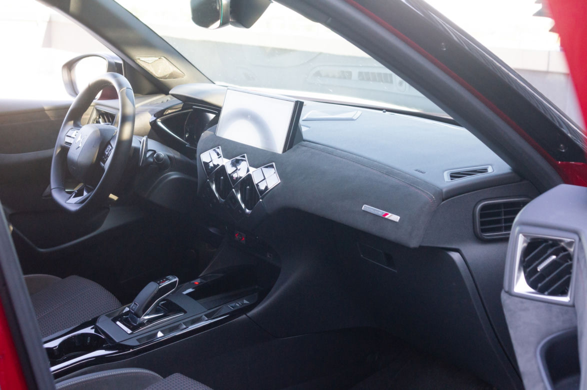 DS 3 Crossback 1.2 PureTech 155 Performance Line