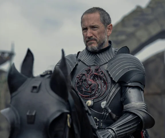 Rycerz Siedmiu Królestw. Aktor komentuje szokujący finał 5. odcinka. Przeczuwał własną śmierć