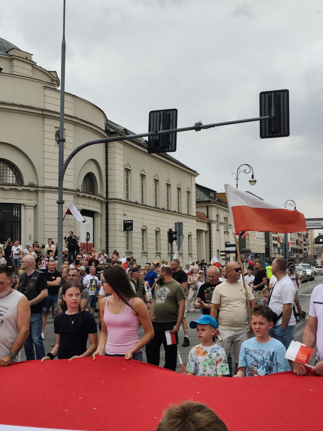 „Cześć i chwała bohaterom!”. Siedlczanie spotkali się w centrum miasta, by uczcić 82. rocznicę wybuchu Powstania Warszawskiego