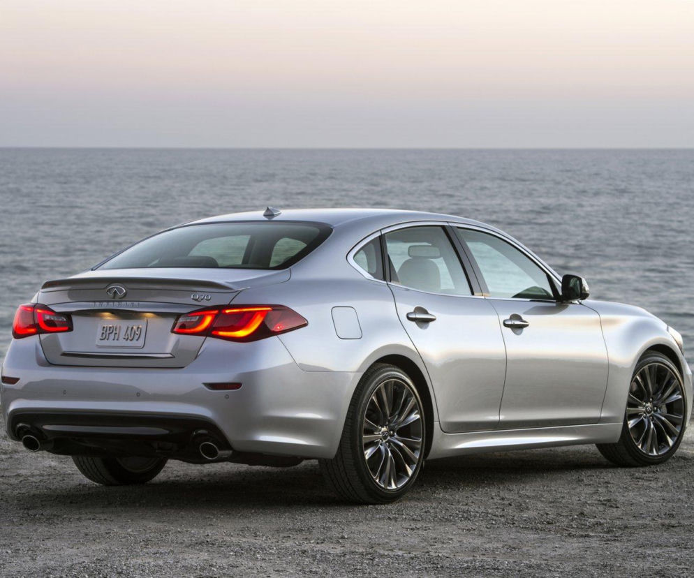 Infiniti Q70 Premium Select Edition