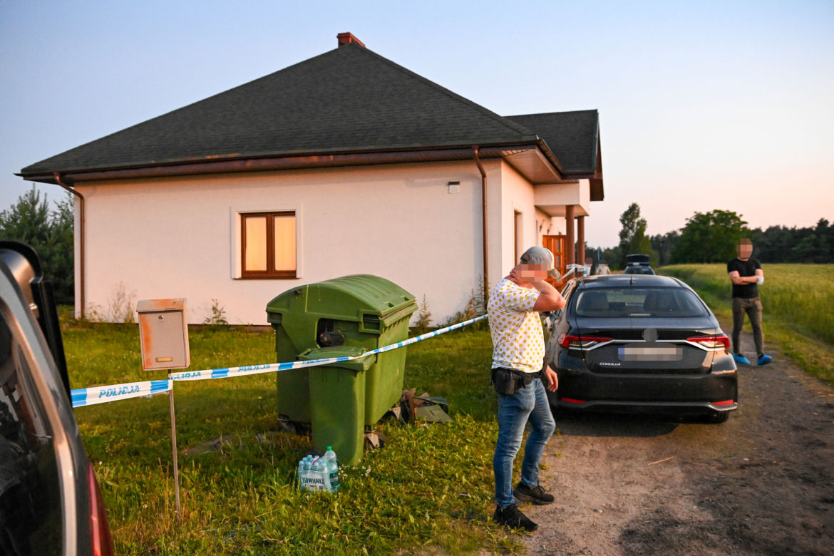 Makabryczne odkrycie pod Brodnicą. Znaleziono rozkładające zwłoki dwulatka w remontowanym domu