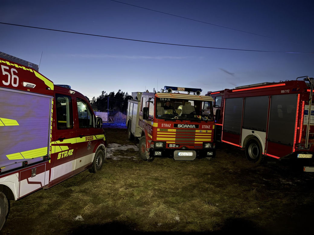 Wkra powyżej poziomu alarmowego. Na miejsce ruszyli strażacy