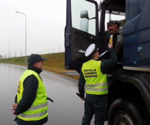 Wzmożone kontrole ITD na Mazowszu. Inspektorzy zbadali ponad 200 pojazdów i trzeźwość kierowców