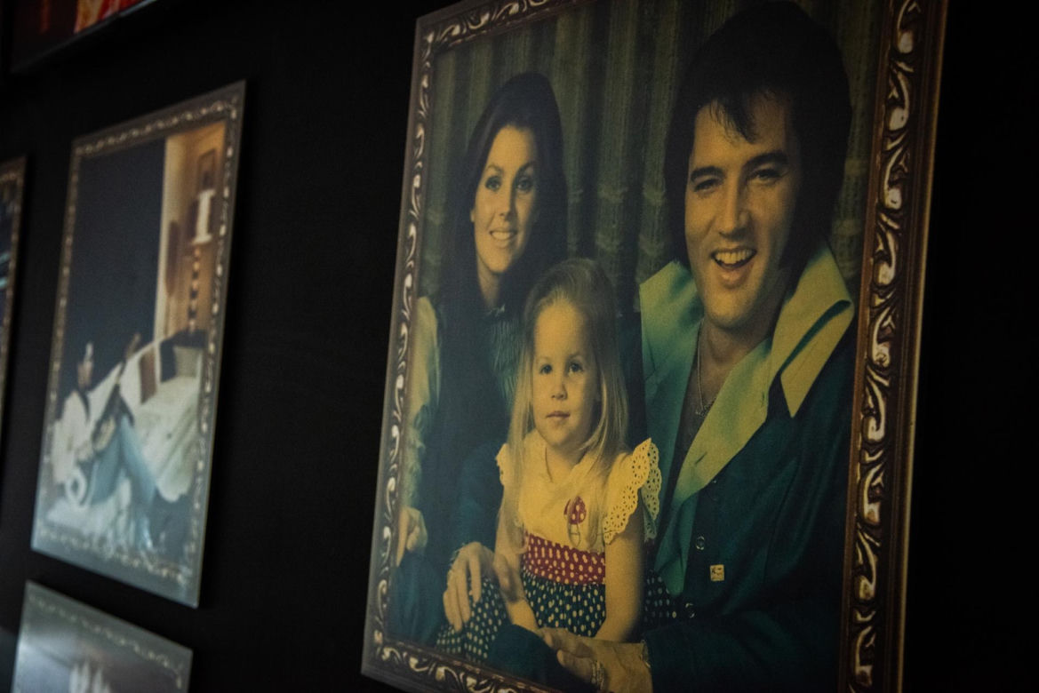 John Travolta ojcem prawnuka Elvisa Presleya?! Szokujący pozew w sądzie