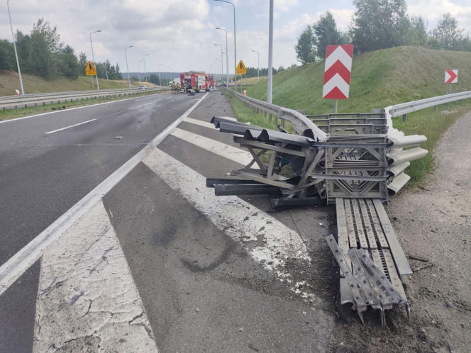 Wypadek na s7 w Zaleziance