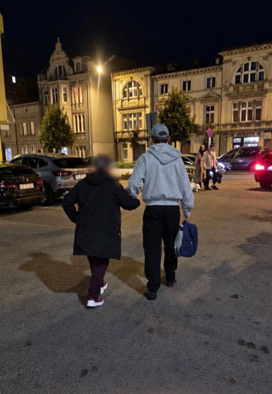 Nie wiedziała, gdzie się znajduje, skąd przyjechała ani dokąd zmierza. Zdezorientowanej 72-latce z pomocą przyszedł świadek