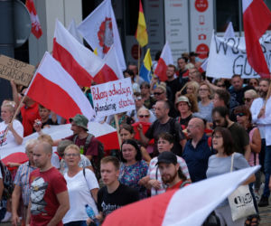 Protest antyszczepionkowców w Katowicach