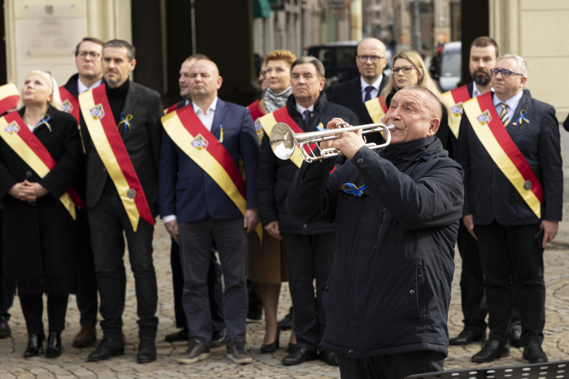 Wojna na Ukrainie. Wrocław potępia Rosję i apeluje do świata o skuteczną presję 