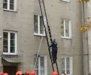 Próba samobójstwa przy ul.Grajewskiej w Warszawie