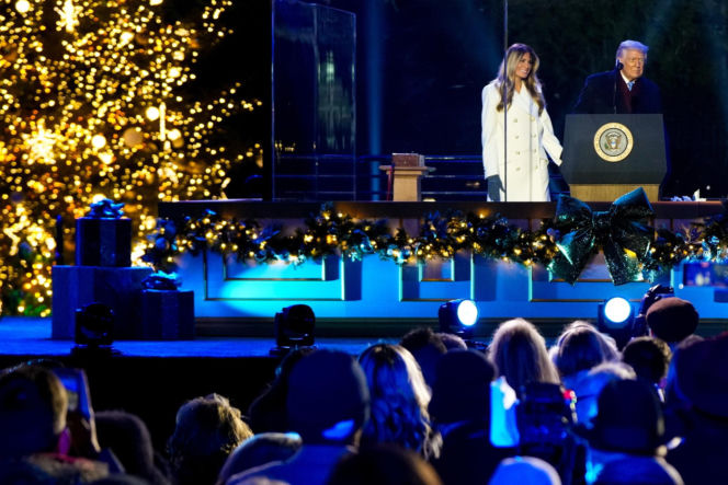 Melania Trump zapaliła choinkę przed Białym Domem! Podoba Ci się?