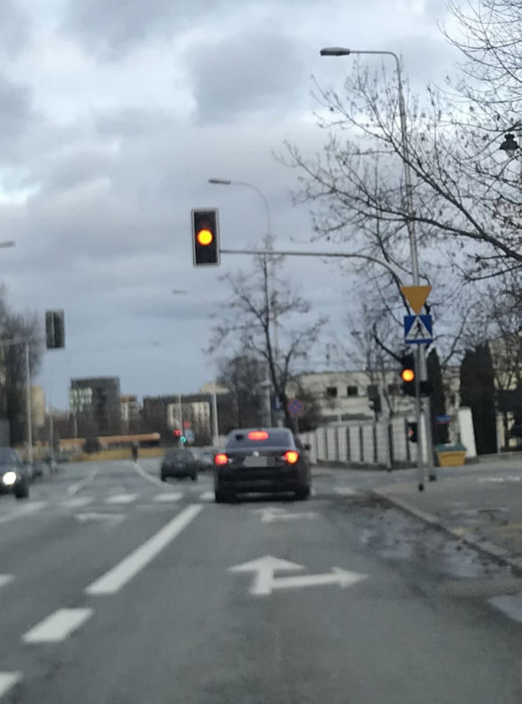 Andruszkiewicz limuzyną na obiadek w godzinach pracy